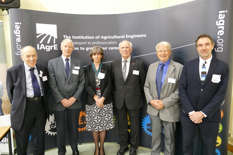 Celebrating long membership at IAgrE